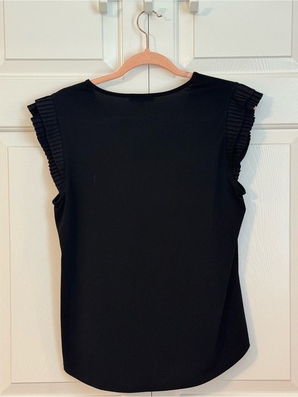 Adrianna Papell Black V-Neck Flutter Sleeve Blouse - Picture 2 of 3